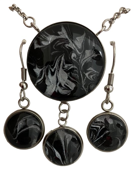 Black and Silver Art Jewelry Set